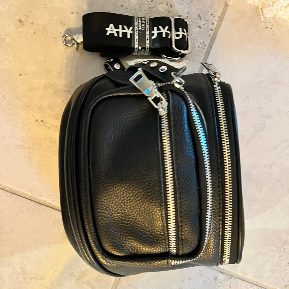 Black leather belt bag - Picture 2 of 3